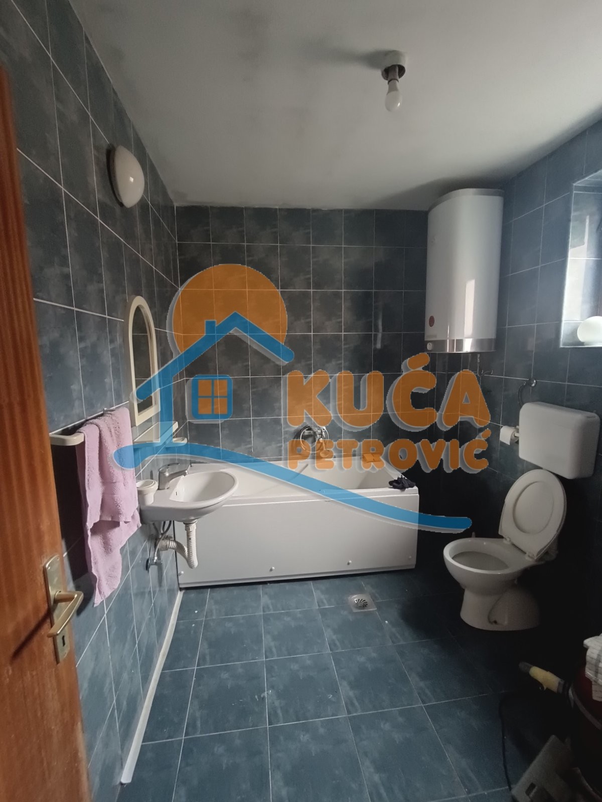 Trosoban stan, 74 m2, Palilula, Velikojastrebačka ID: i-013752 5