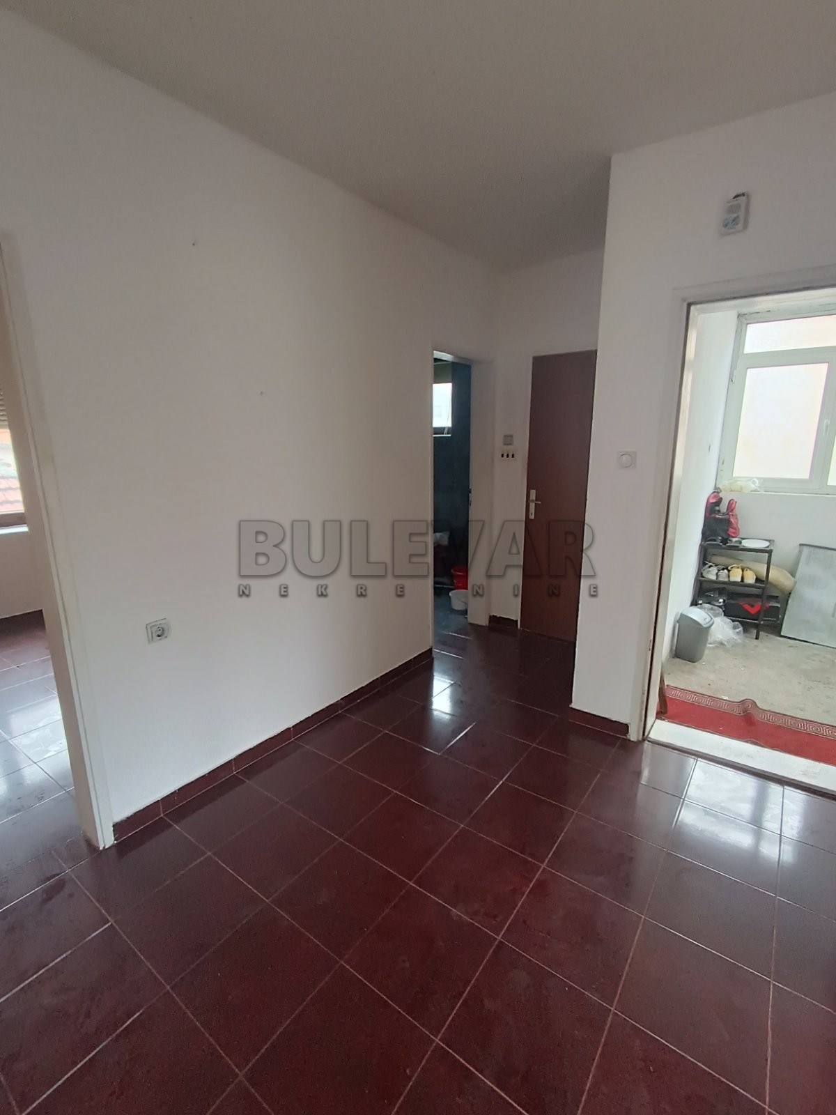 Trosoban stan, 74 m2, Palilula, Velikojastrebačka ID: i-013752 10