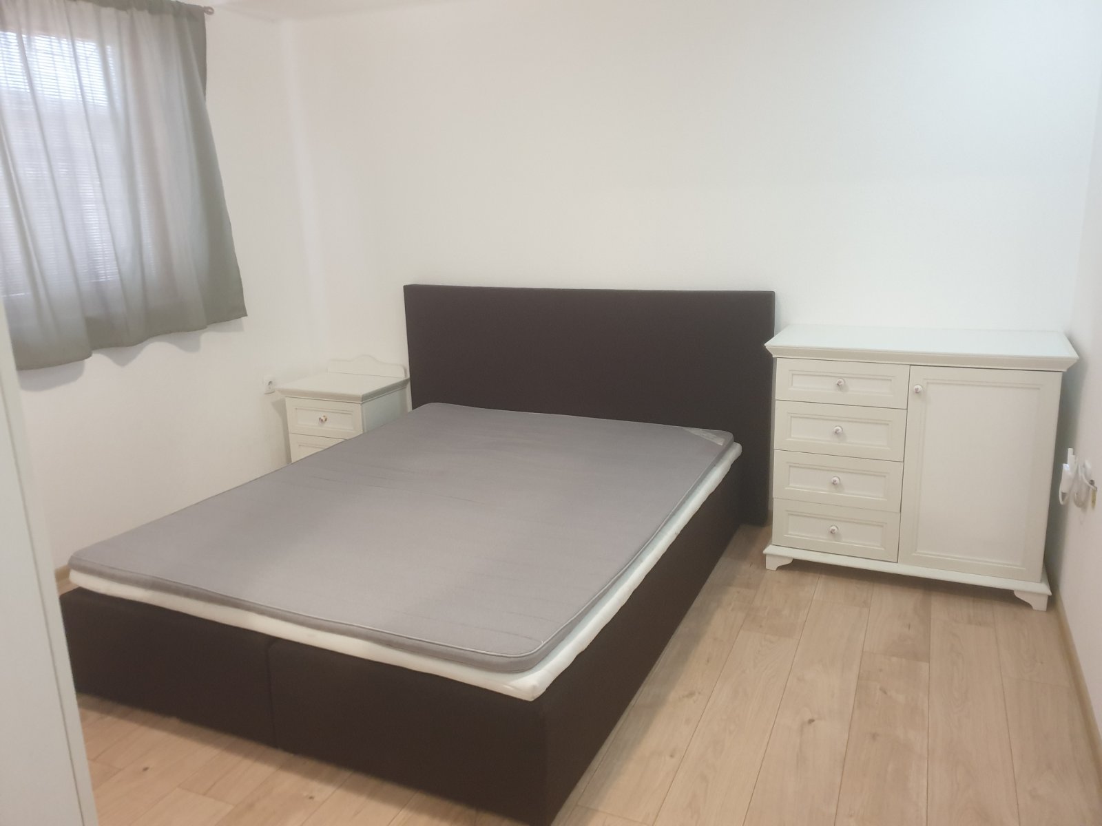 Izdajem kucu u mirnom delu Petrovaradina 3