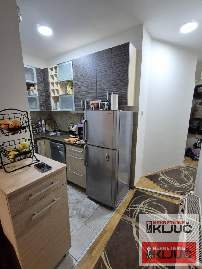 KOD IZVRŠNOG VEĆA, 40m2, Jednoiposoban, Namešten 6