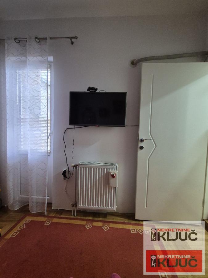 KOD IZVRŠNOG VEĆA, 40m2, Jednoiposoban, Namešten 7