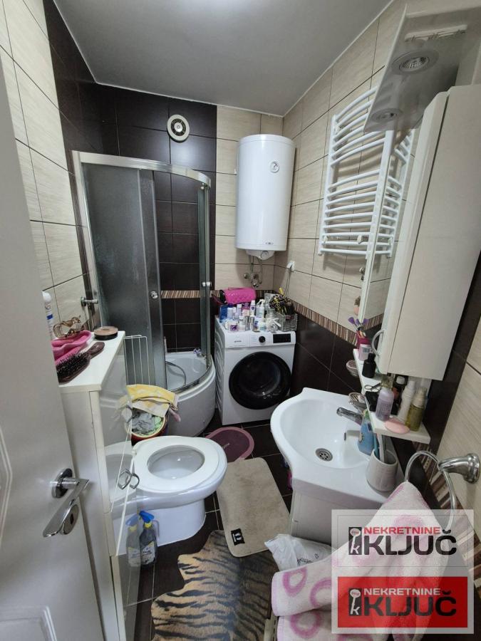 KOD IZVRŠNOG VEĆA, 40m2, Jednoiposoban, Namešten 9