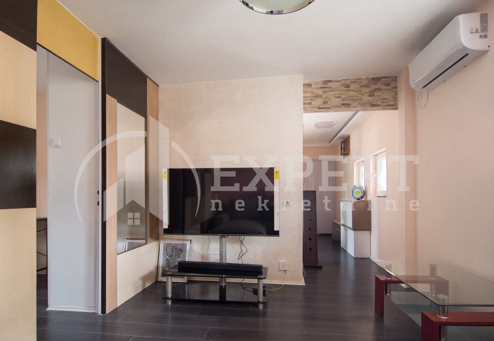 Dvosoban stan, 47 m2, Centar, Nade Tomić ID: i-02019 4