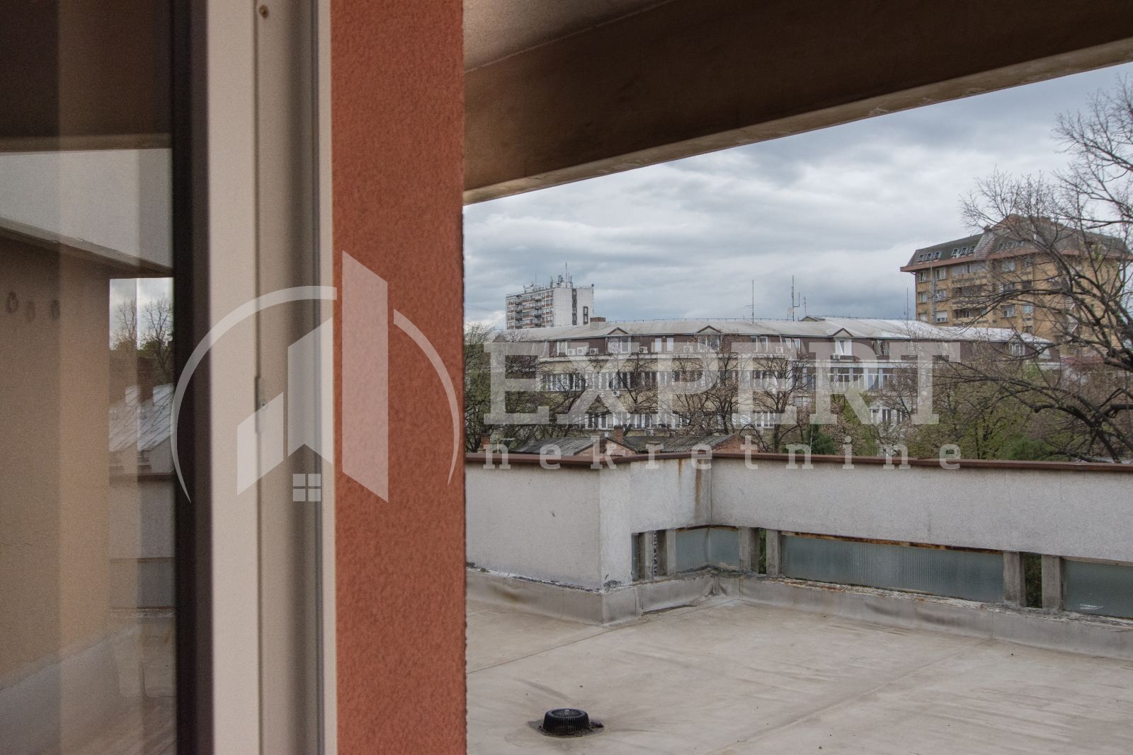 Dvosoban stan, 47 m2, Centar, Nade Tomić ID: i-02019 5