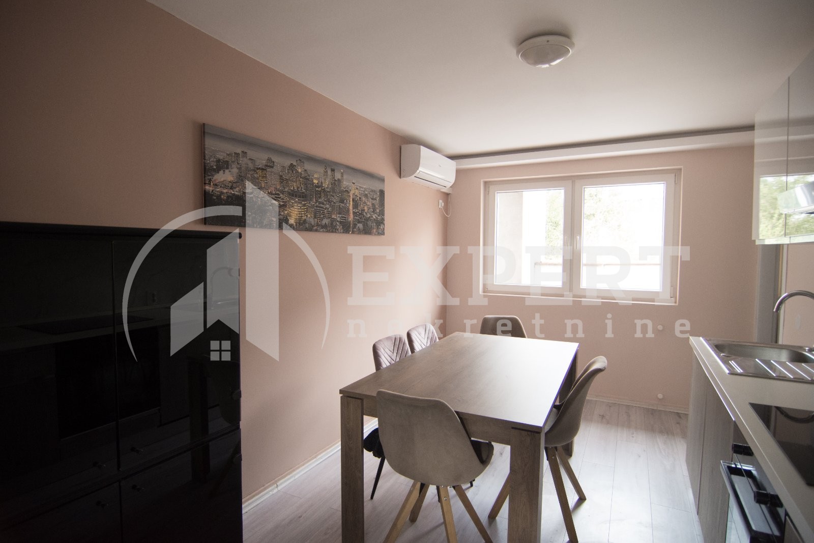 Dvosoban stan, 47 m2, Centar, Nade Tomić ID: i-02019 6