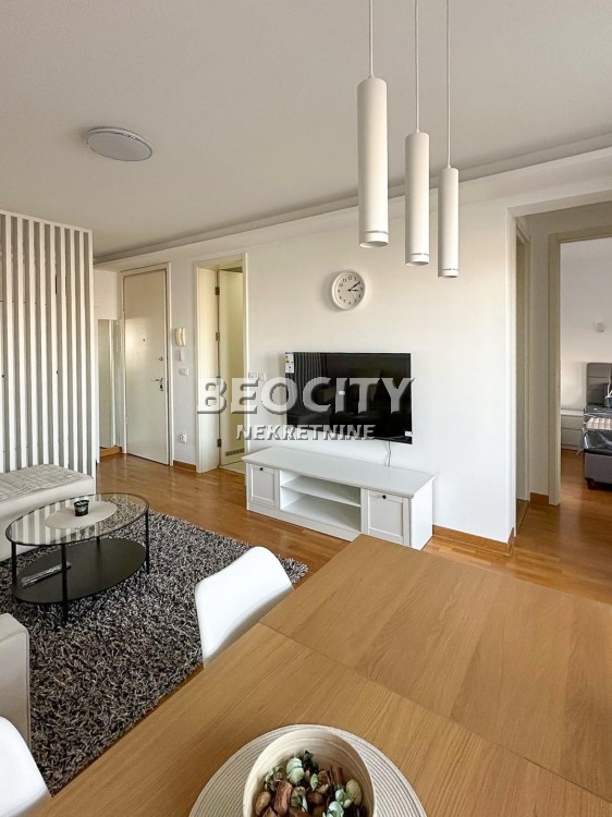 Dvosoban stan, 50 m2, Novi Beograd ID: 117748 1