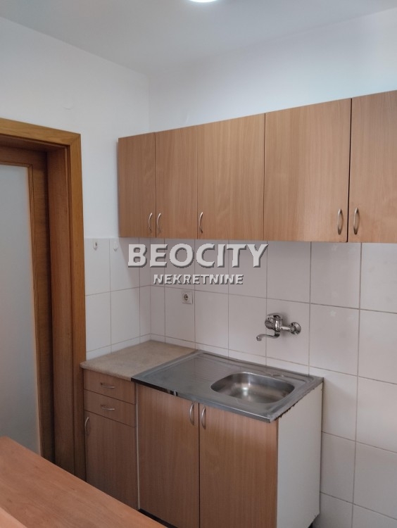 Jednosoban stan, 32 m2, Železnička stanica, Bulevar Kralja Petra I ID: 117693 4