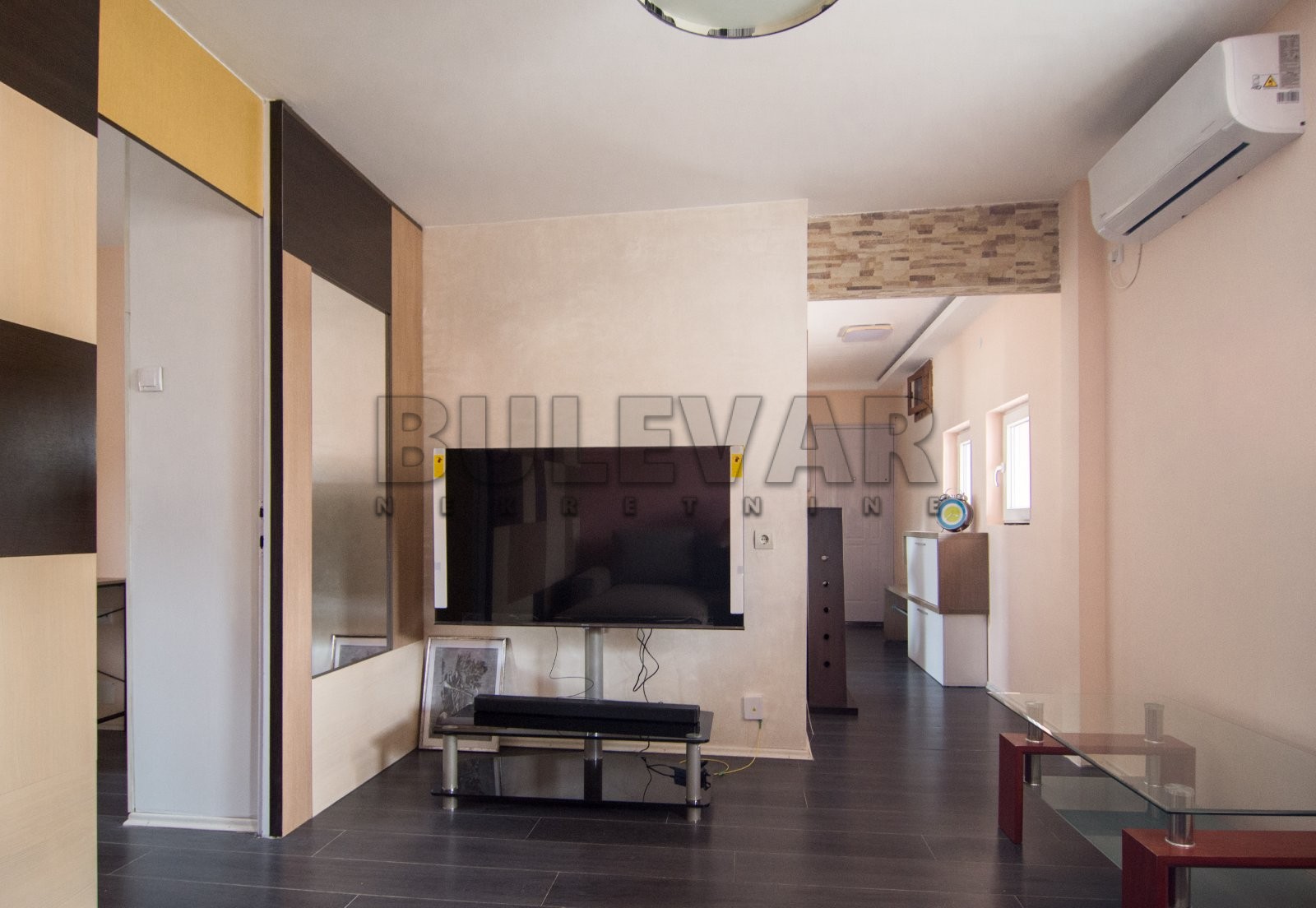 Dvosoban stan, 47 m2, Centar, Nade Tomić ID: i-02019 4