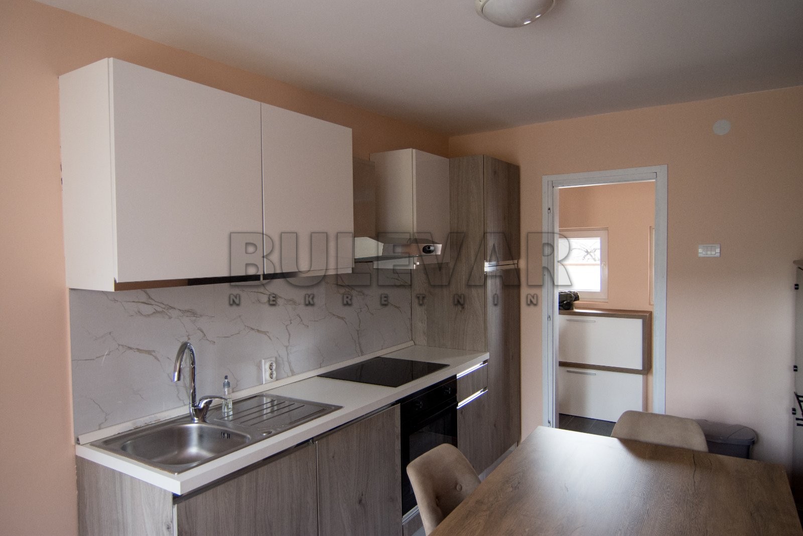 Dvosoban stan, 47 m2, Centar, Nade Tomić ID: i-02019 9