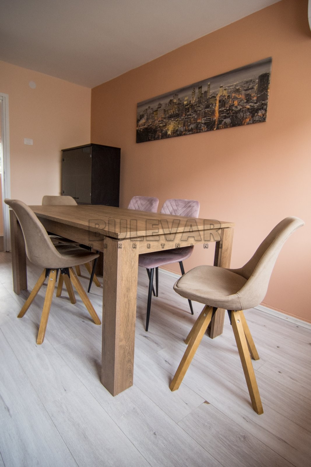 Dvosoban stan, 47 m2, Centar, Nade Tomić ID: i-02019 11