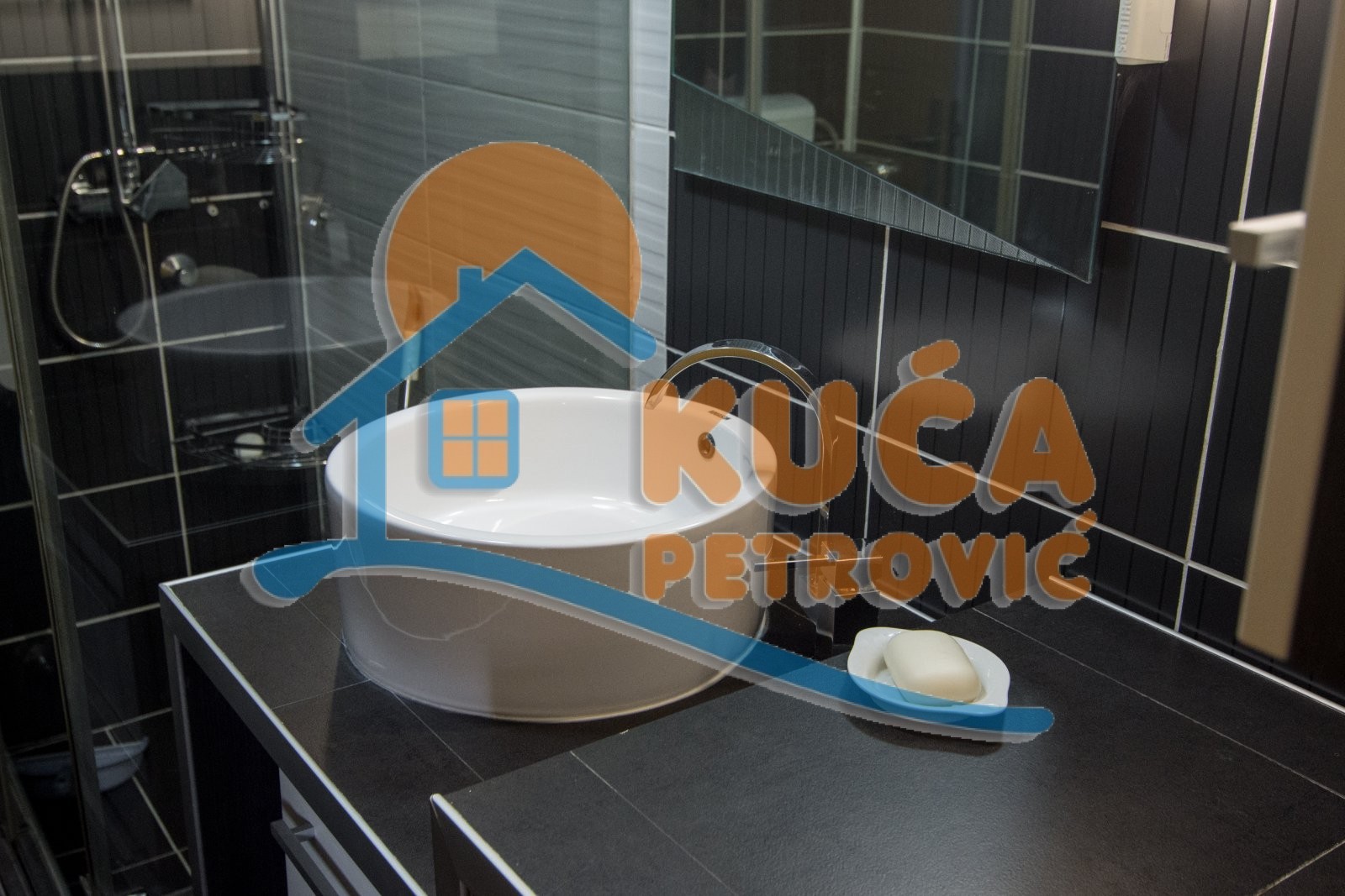 Dvosoban stan, 47 m2, Centar, Nade Tomić ID: i-02019 13