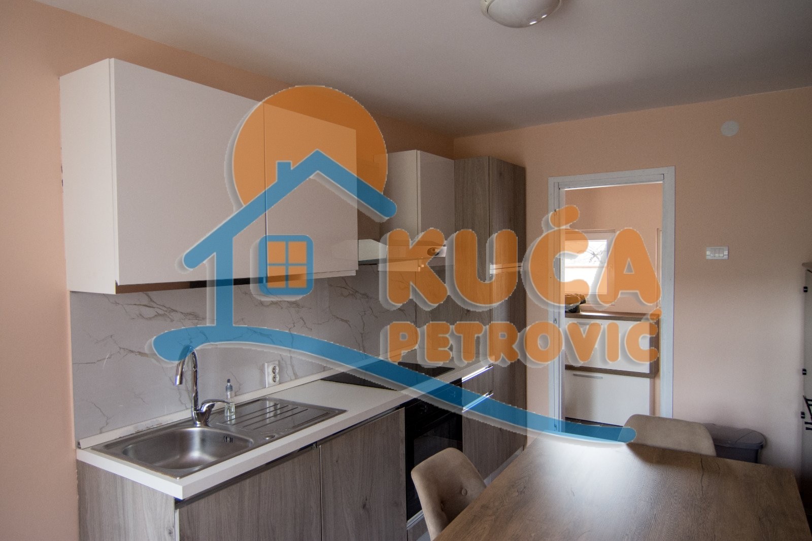 Dvosoban stan, 47 m2, Centar, Nade Tomić ID: i-02019 9