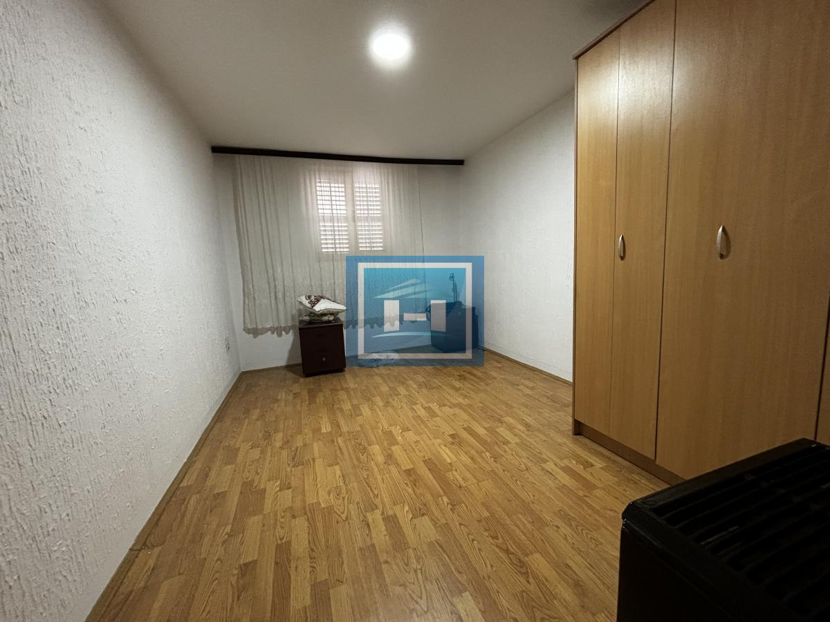 Kompletno seosko domaćinstvo na 7 km od Jagodine 5