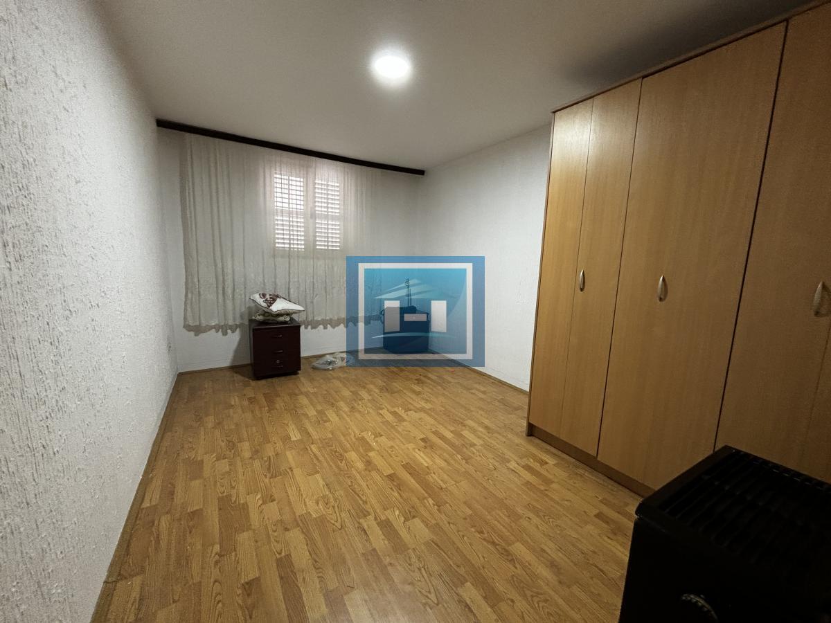 Kompletno seosko domaćinstvo na 7 km od Jagodine 6