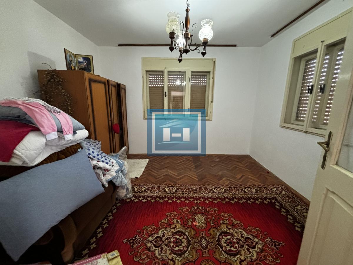 Kompletno seosko domaćinstvo na 7 km od Jagodine 8