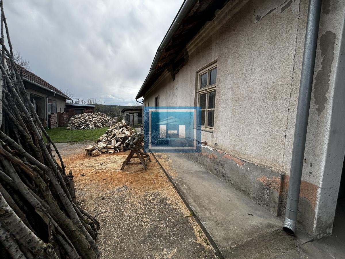 Kompletno seosko domaćinstvo na 7 km od Jagodine 27