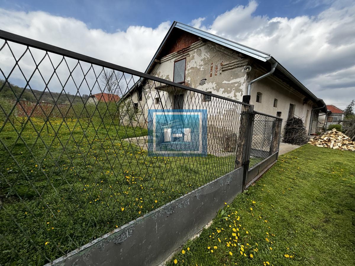 Kompletno seosko domaćinstvo na 7 km od Jagodine 36