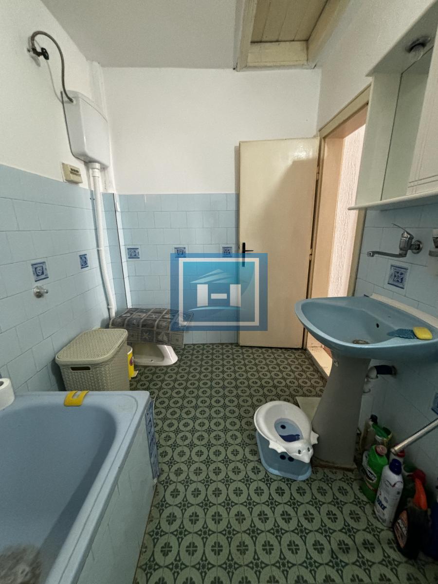 Kompletno seosko domaćinstvo na 7 km od Jagodine 17