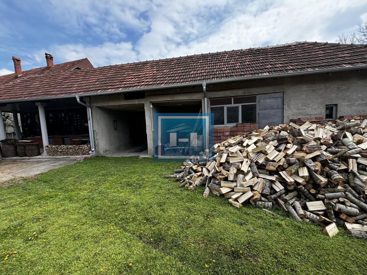 Kompletno seosko domaćinstvo na 7 km od Jagodine 29