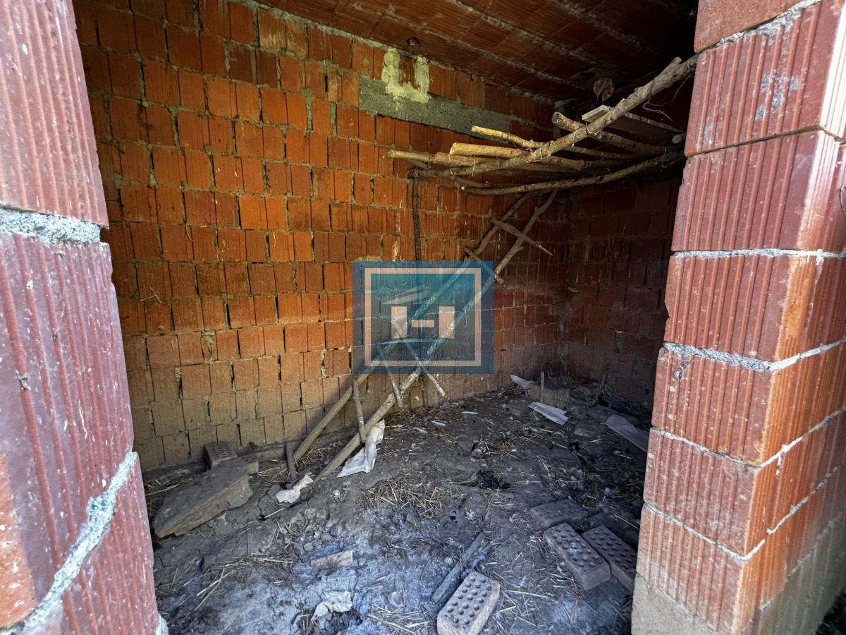 Povoljna kuća u selu Miloševo 12