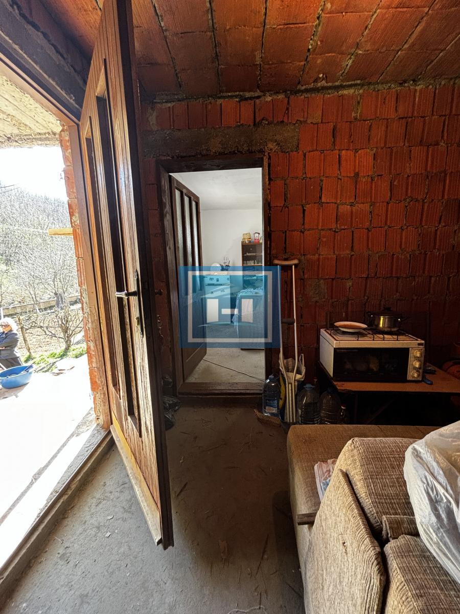 Povoljna kuća u selu Miloševo 9