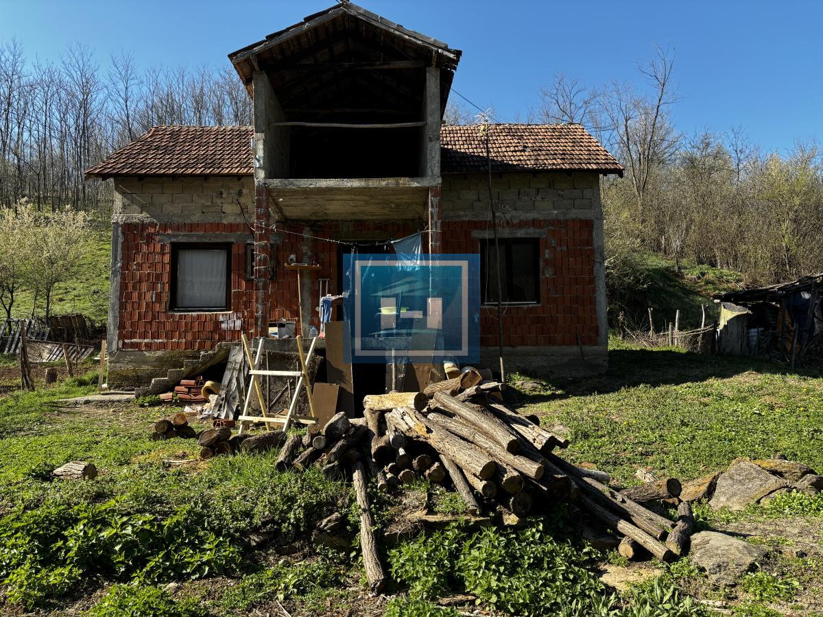 Povoljna kuća u selu Miloševo 17