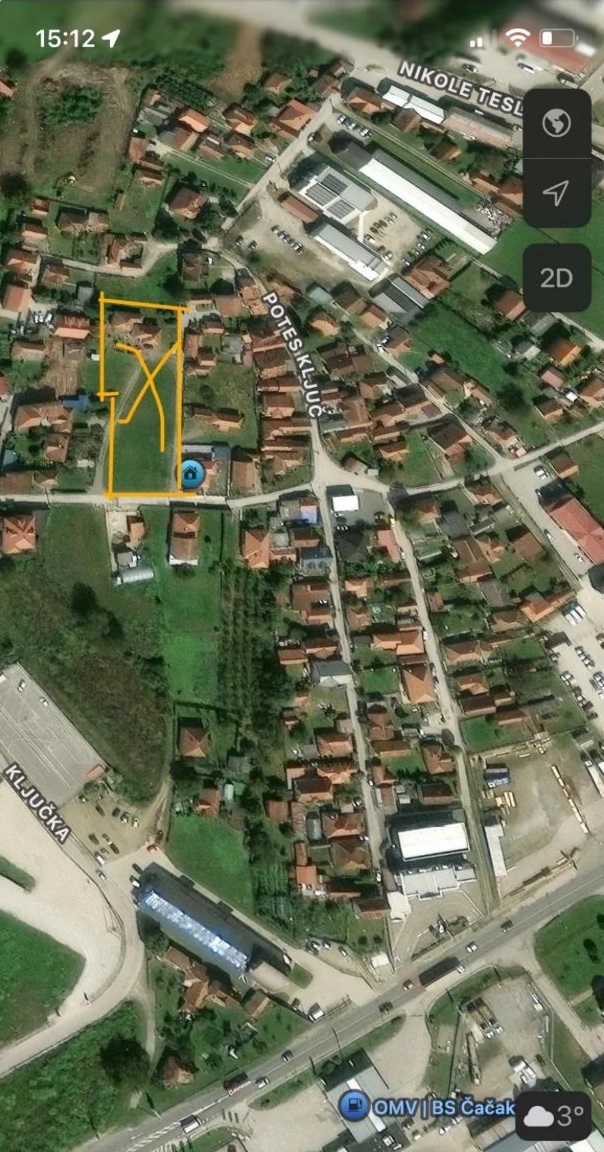 Na prodaju plac u Kljuckoj sa dve kuce i pomocnim objektima 1