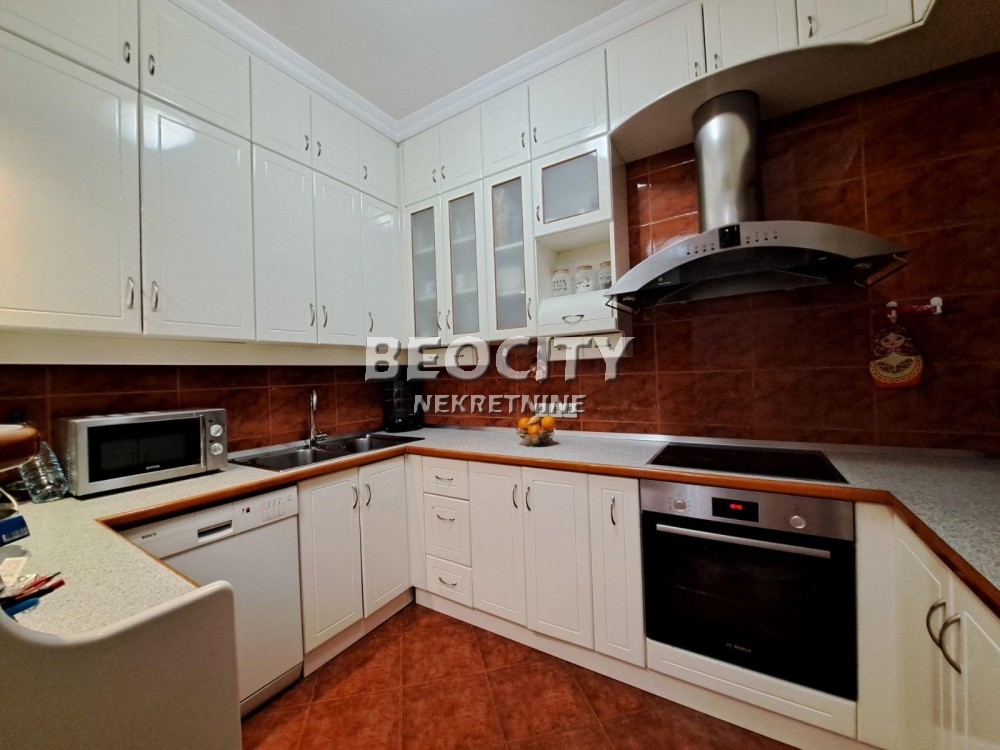 Trosoban stan, 110 m2, Slavija ID: 117799 15