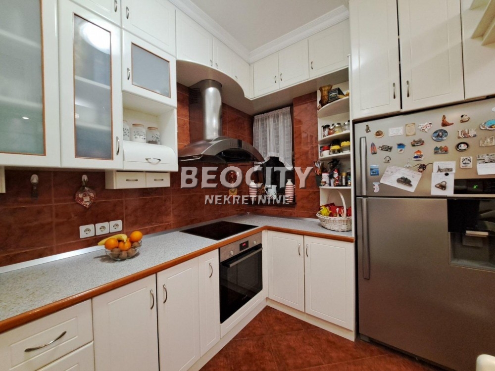 Trosoban stan, 110 m2, Slavija ID: 117799 16