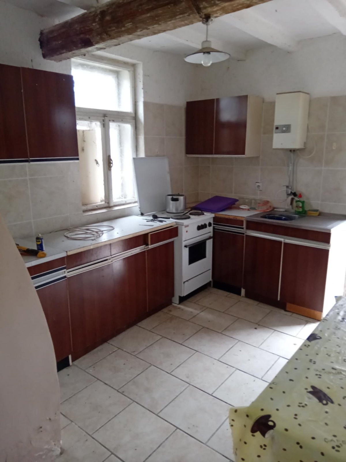 Prodajem kucu Rabe Novi Knezevac 4