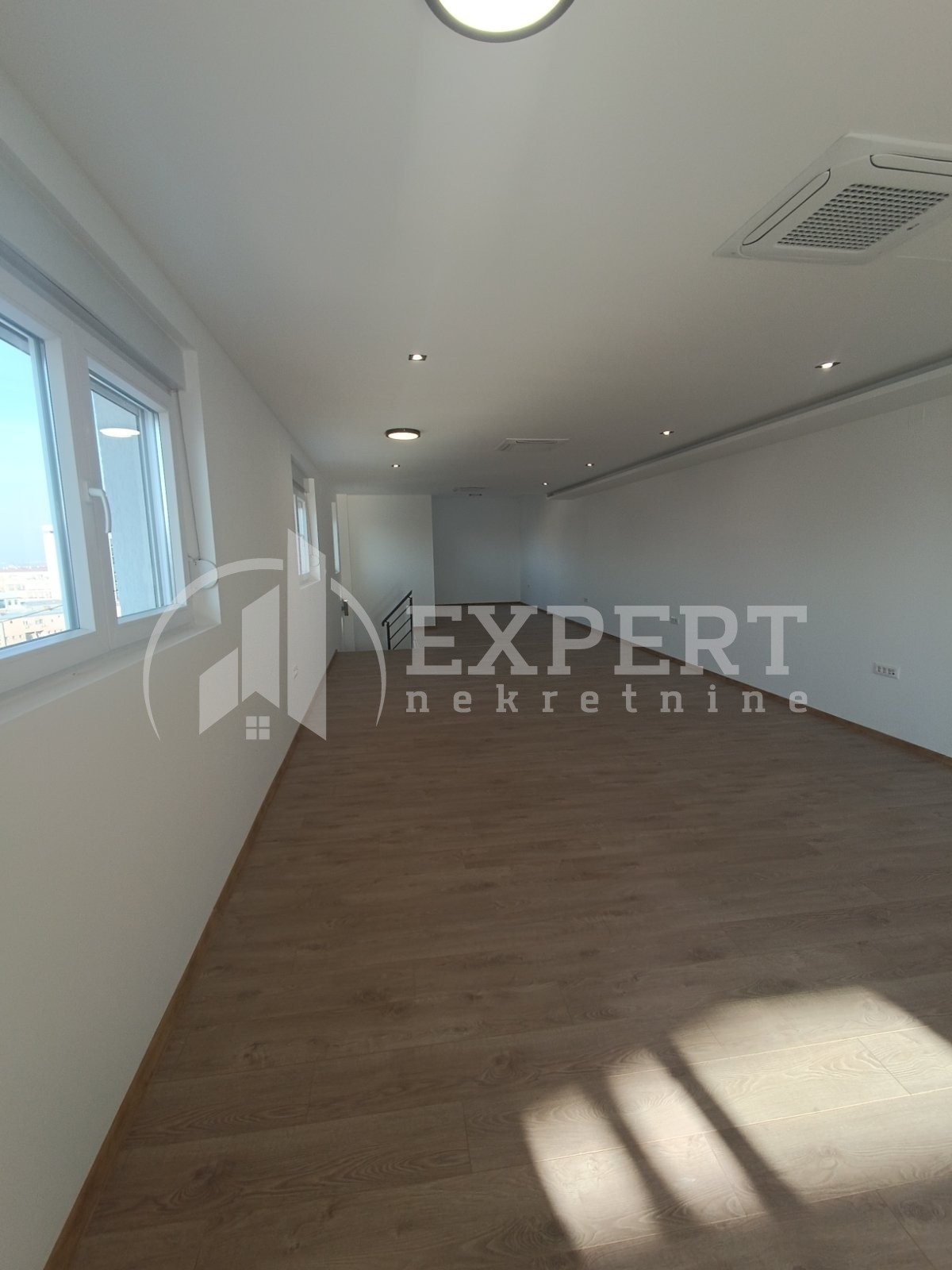 Lokal, 229 m2, Centar, Nade Tomić ID: i-013058 14