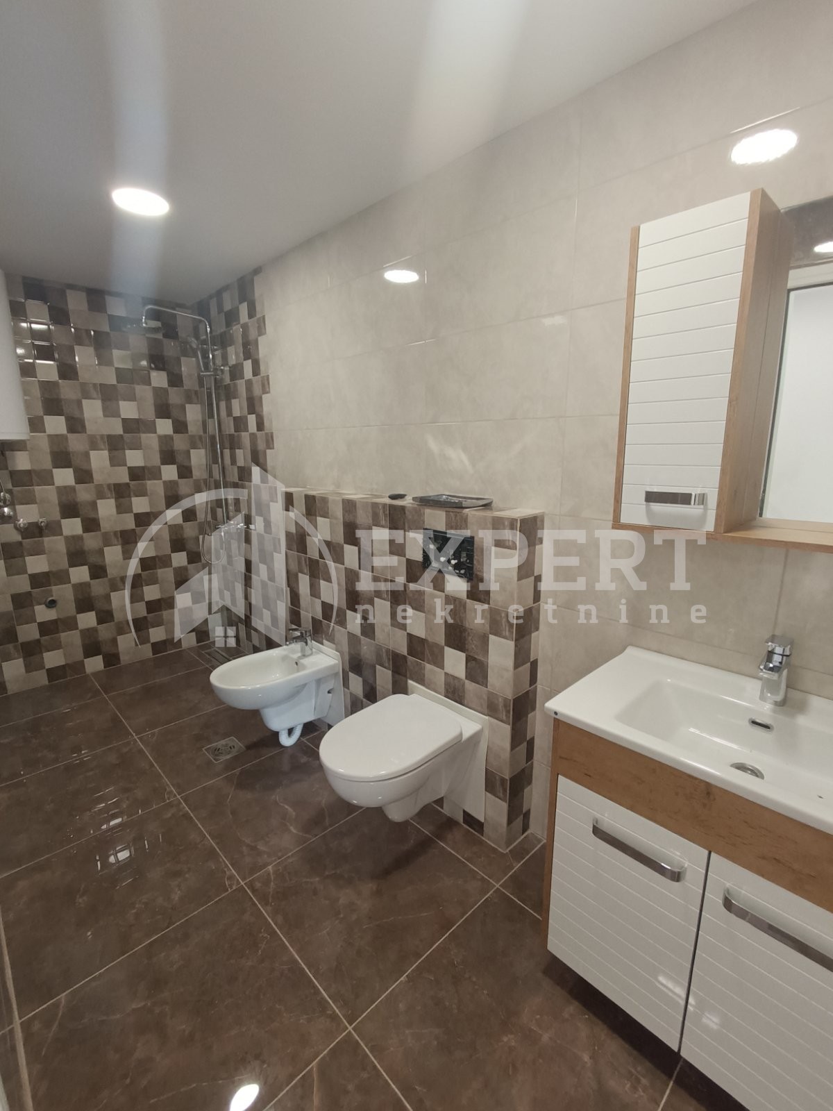 Lokal, 229 m2, Centar, Nade Tomić ID: i-013058 16