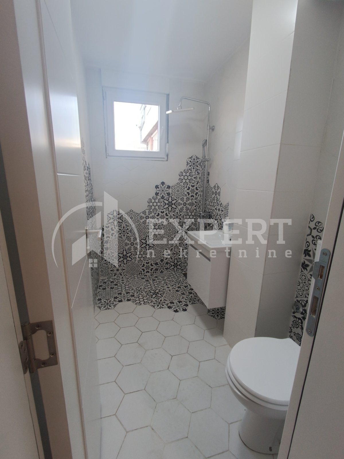 Lokal, 229 m2, Centar, Nade Tomić ID: i-013058 6