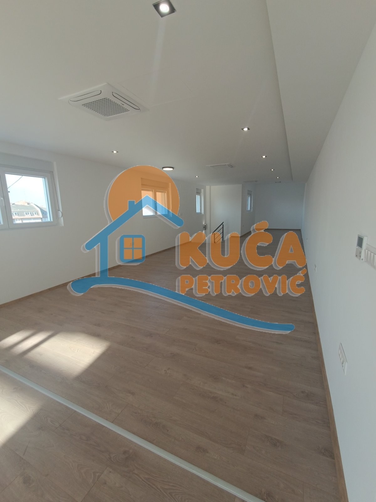 Lokal, 229 m2, Centar, Nade Tomić ID: i-013058 13