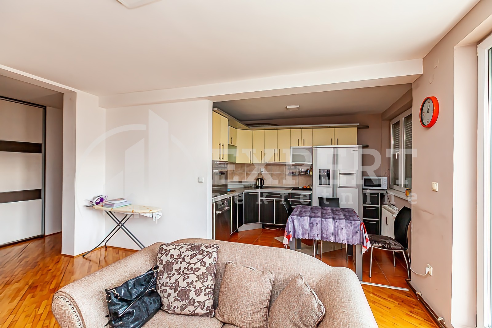 četvorosoban stan, 95 m2, Park Svetog Save, Narodnih heroja ID: p-013805 3