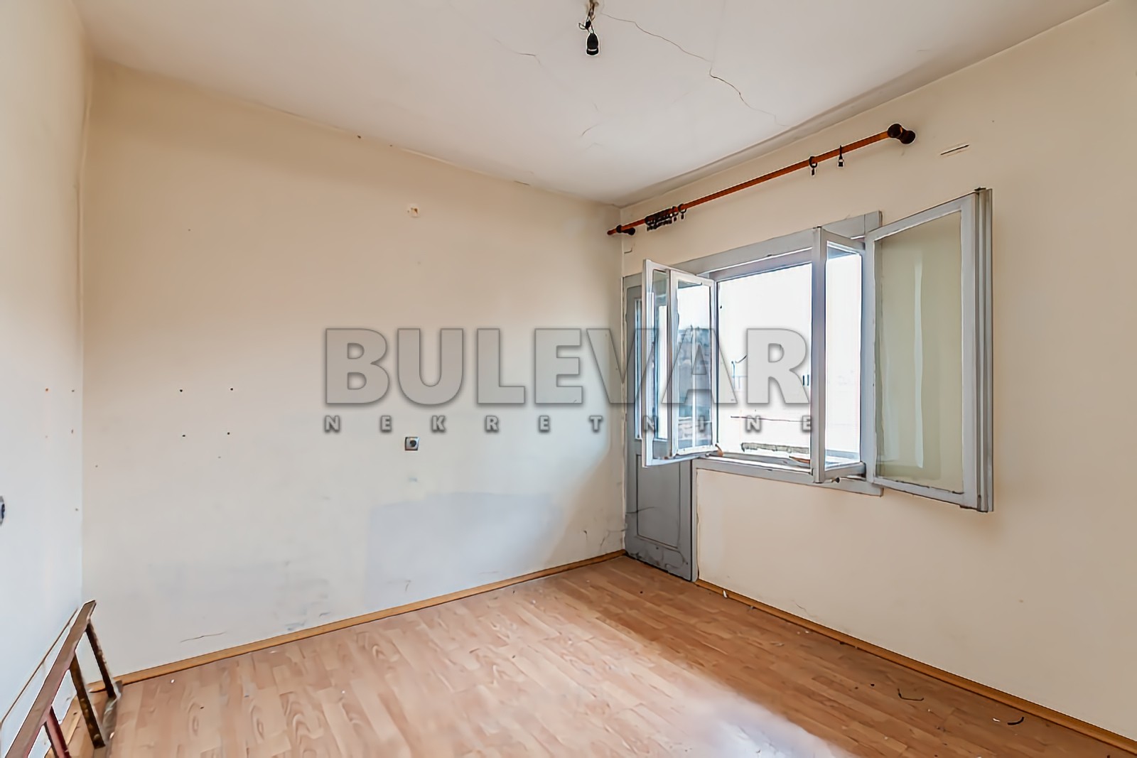 Dvosoban stan, 55 m2, Ćele kula, Igmanska ID: p-013810 1