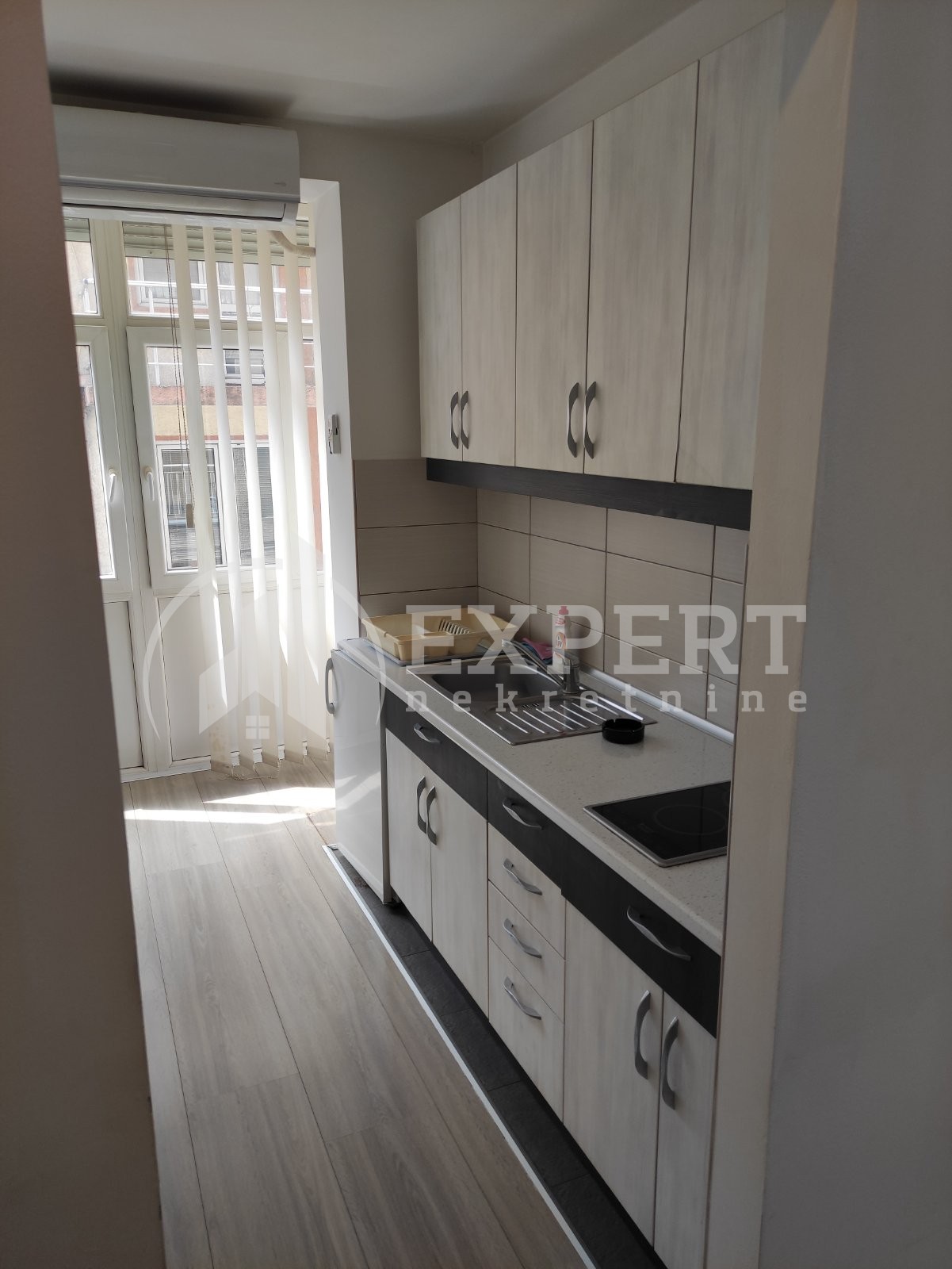 Jednosoban stan, 44 m2, Centar, Obrenovićeva ID: i-013792 8