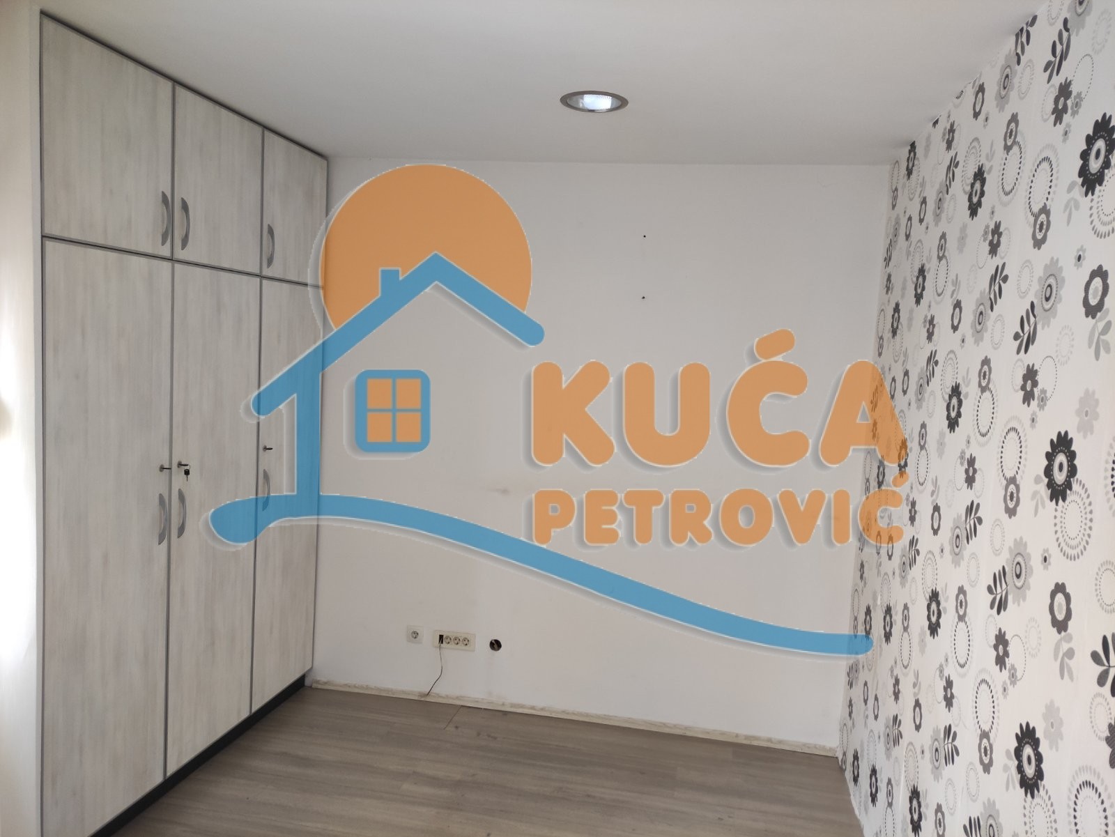 Jednosoban stan, 44 m2, Centar, Obrenovićeva ID: i-013792 3