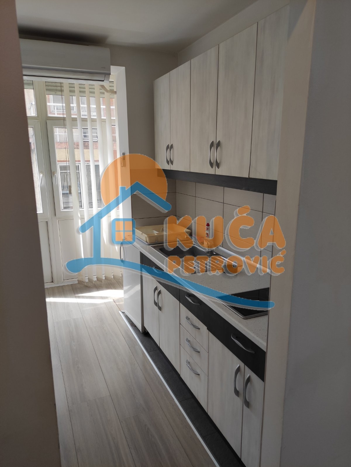 Jednosoban stan, 44 m2, Centar, Obrenovićeva ID: i-013792 8