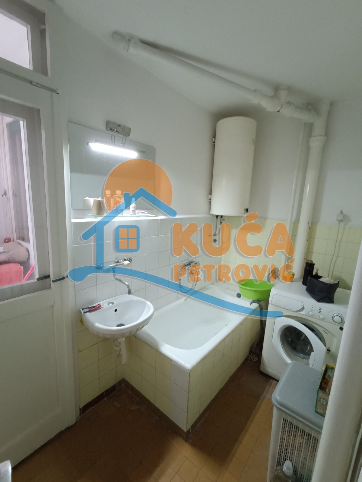 Trosoban stan, 70 m2, Dom zdravlja, Maksima Gorkog ID: i-013786 8