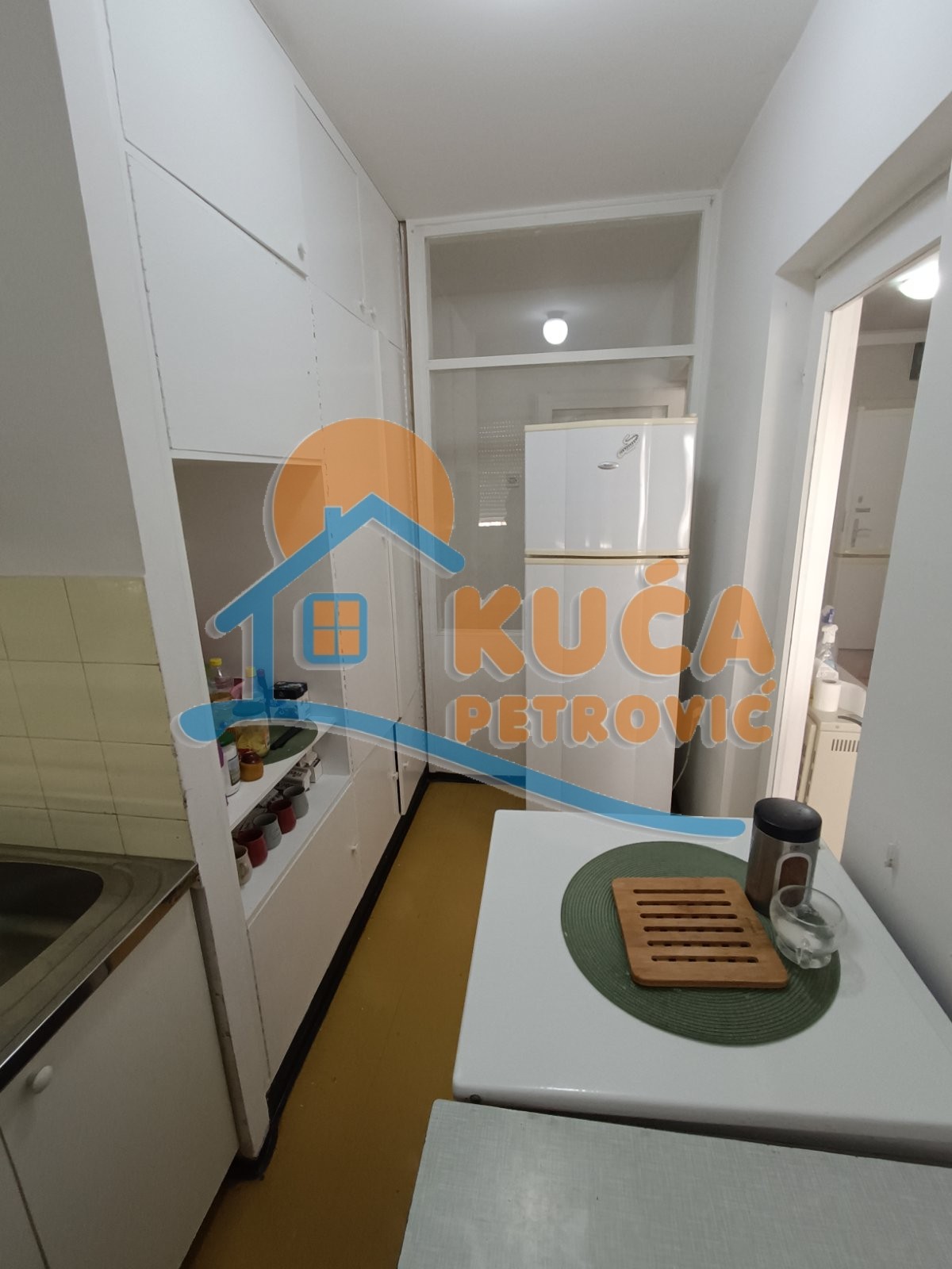 Trosoban stan, 70 m2, Dom zdravlja, Maksima Gorkog ID: i-013786 3