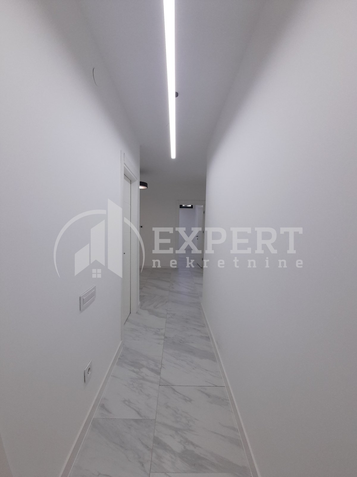 Lokal, 60 m2, Čair, Sestre Baković ID: i-013808 6