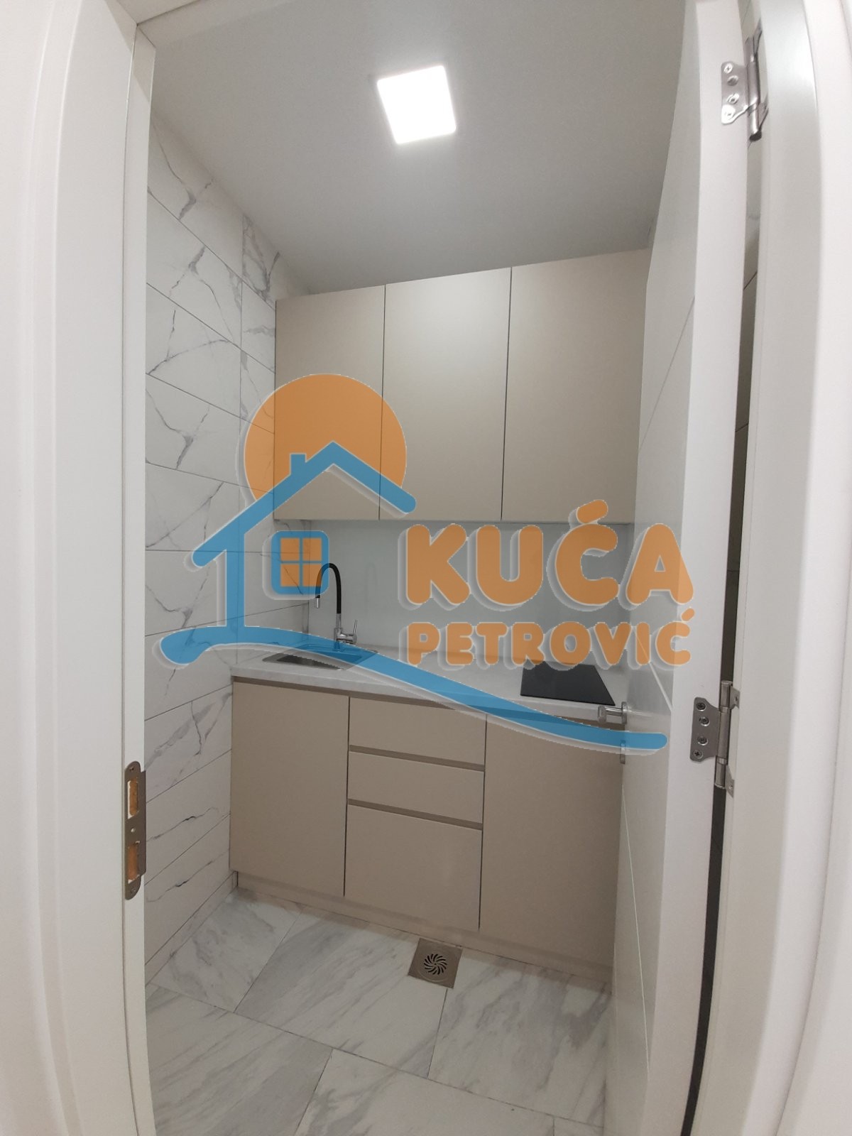 Lokal, 60 m2, Čair, Sestre Baković ID: i-013808 5