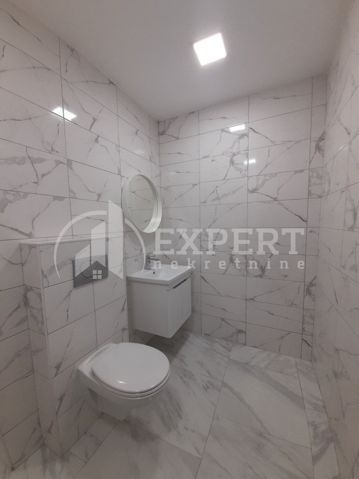 Lokal, 60 m2, Čair, Sestre Baković ID: i-013809 8