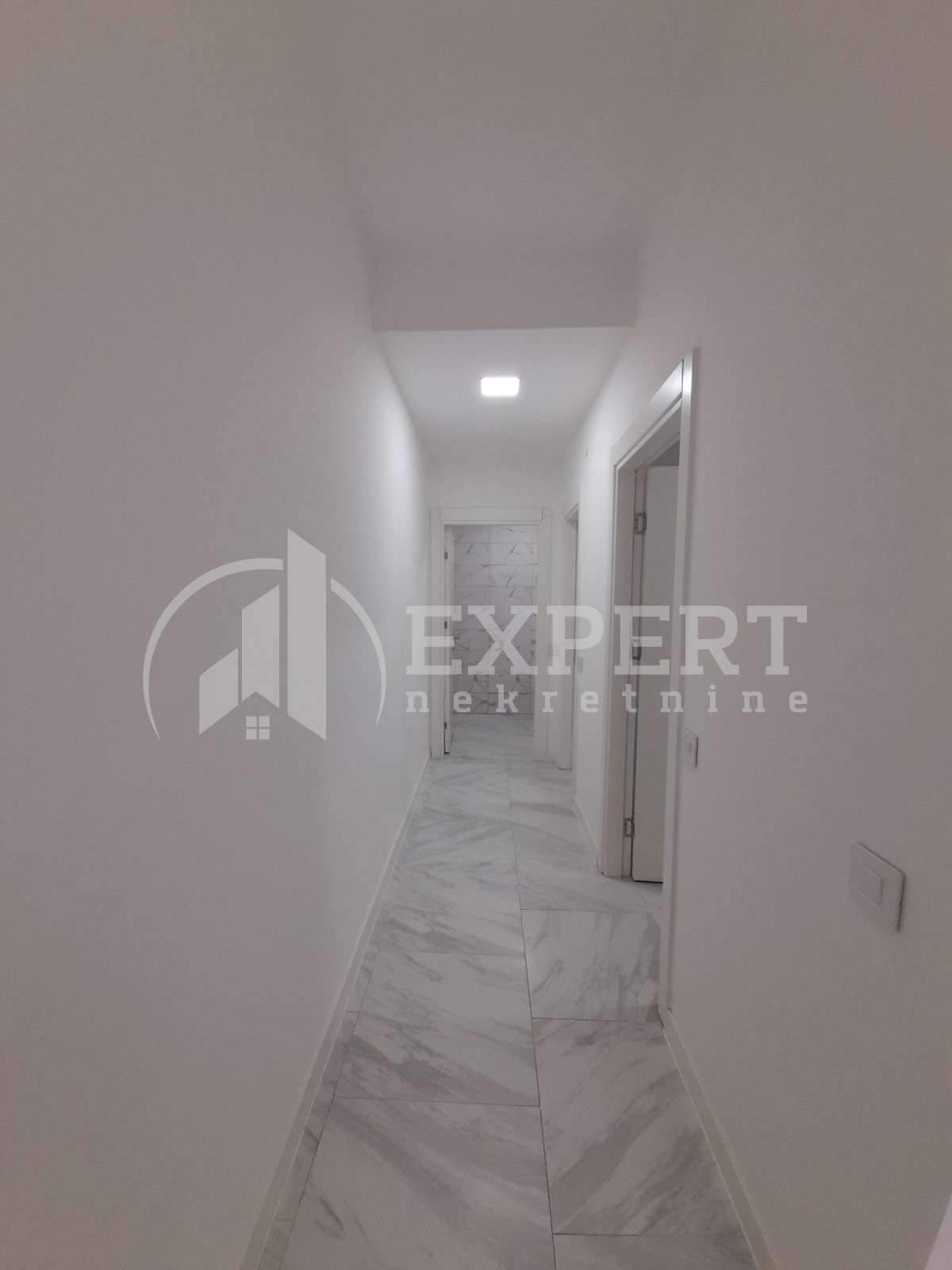 Lokal, 60 m2, Čair, Sestre Baković ID: i-013809 3