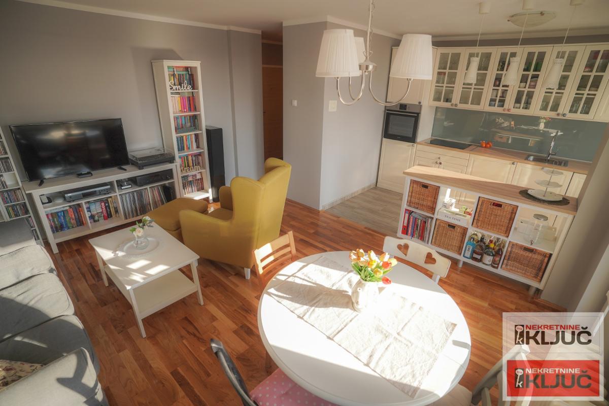 LIMAN 4, Dvoiposoban, 69m2+ Terasa, Renoviran 2