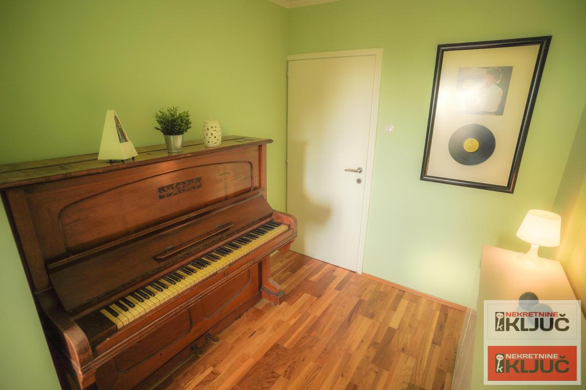 LIMAN 4, Dvoiposoban, 69m2+ Terasa, Renoviran 11