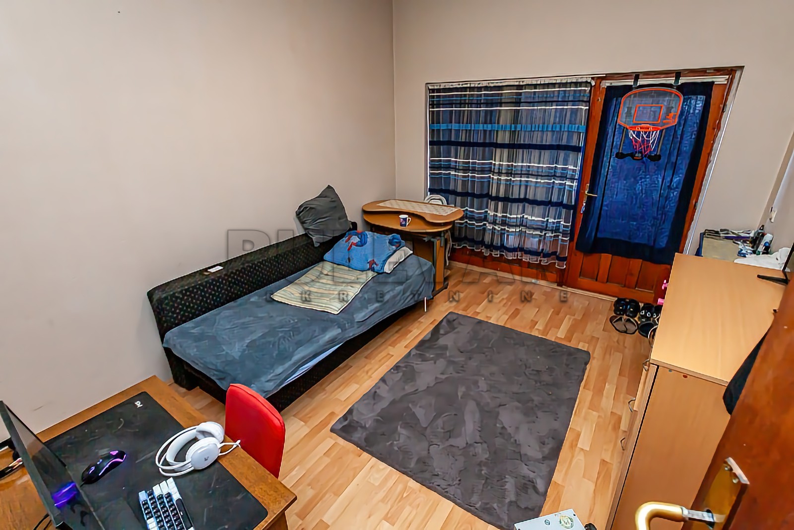 četvorosobna kuća, 200 m2, Železnička stanica, Vojvode Bojovića ID: p-013836 6