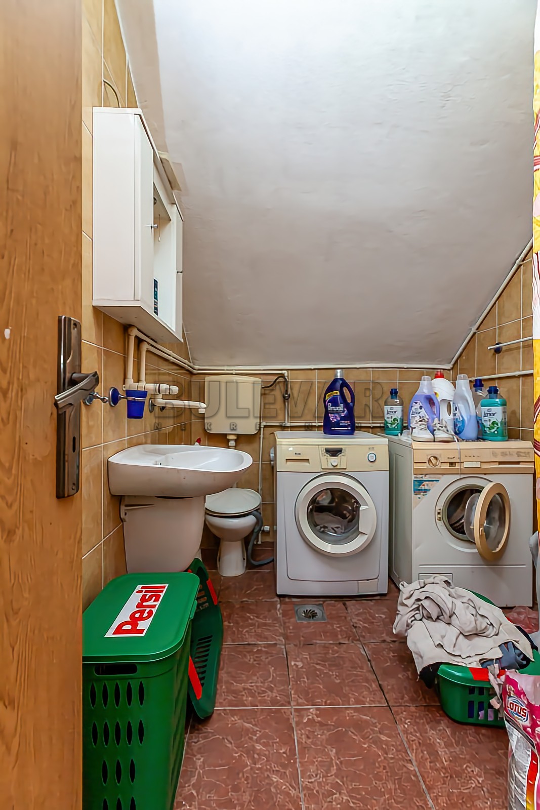 četvorosobna kuća, 200 m2, Železnička stanica, Vojvode Bojovića ID: p-013836 3