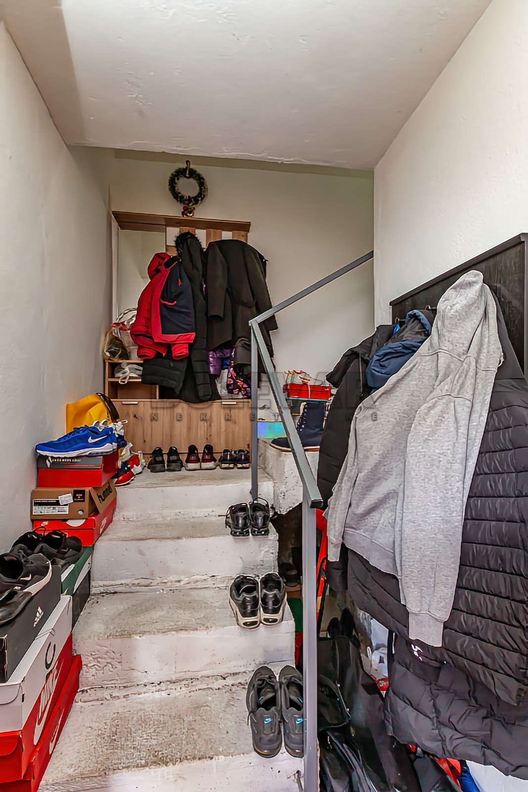 četvorosobna kuća, 200 m2, Železnička stanica, Vojvode Bojovića ID: p-013836 4